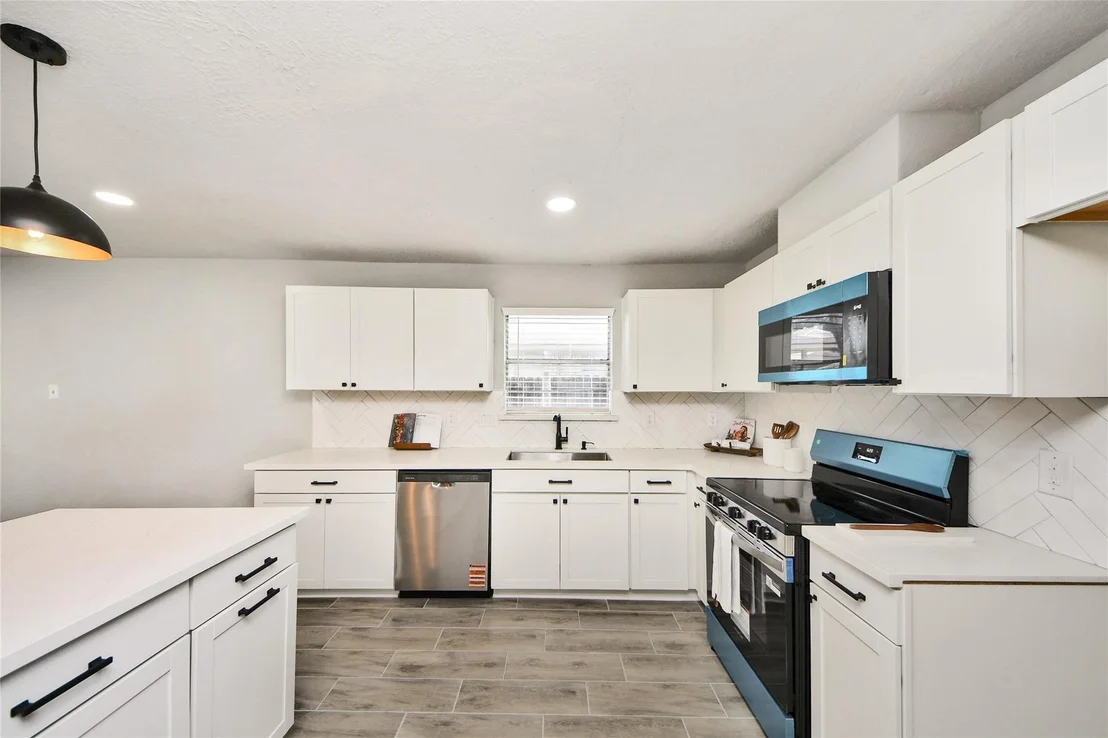 Photo of 22707 Fincastle Drive
