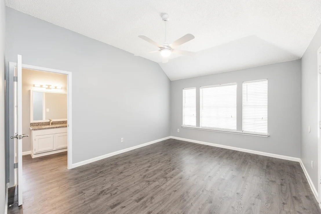 Photo of 6638 Cove Lake Drive