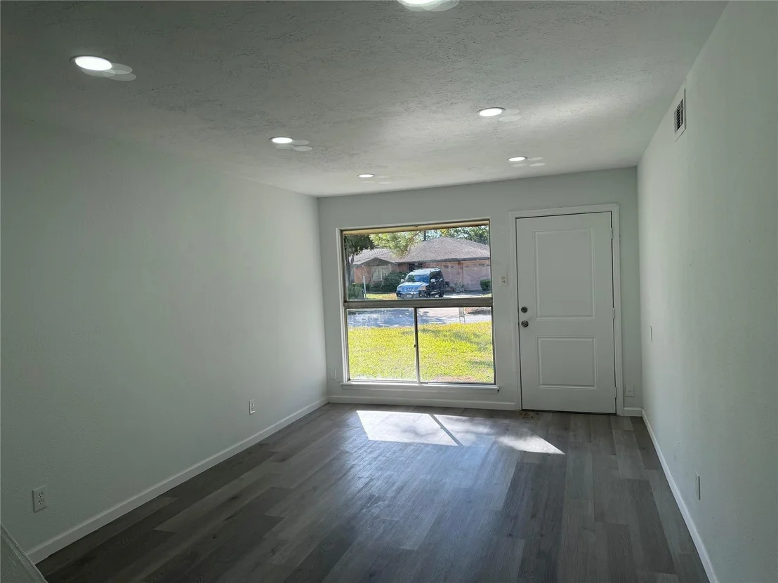Photo of 5615 Greylog Drive