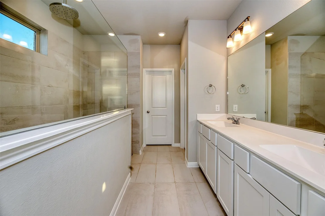 Photo of 21122 Sunlight Grove Drive
