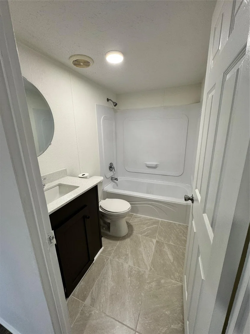 Photo of 409 W Harris Avenue
