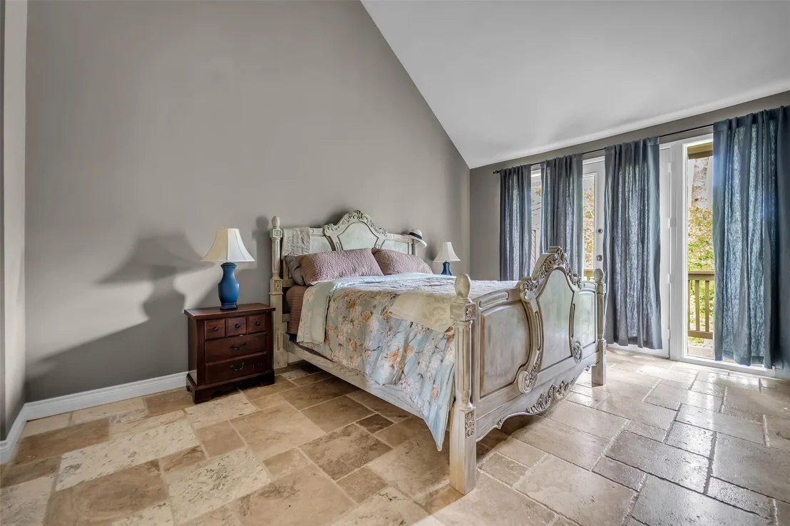 Photo of 20 Sugarberry Circle