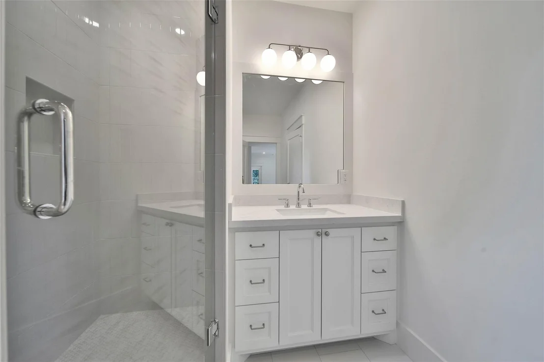 Photo of 1191 Chamboard Lane