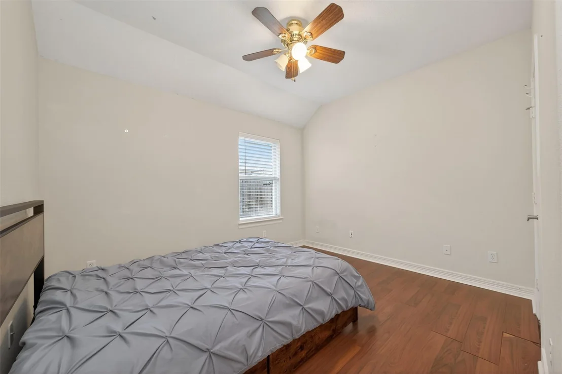 Photo of 3327 Willowbend Road