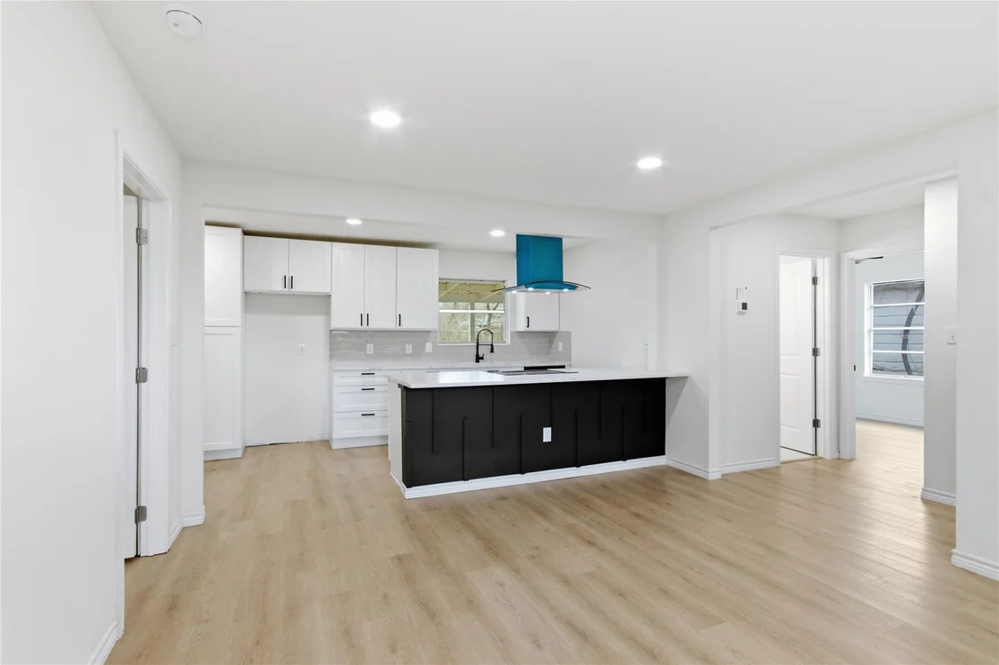 Photo of 2111 Briar Lane