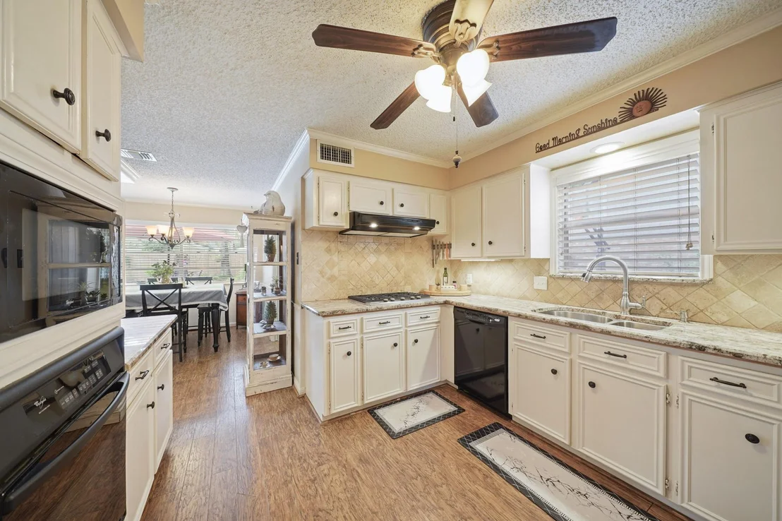 Photo of 5815 Queensgate Drive