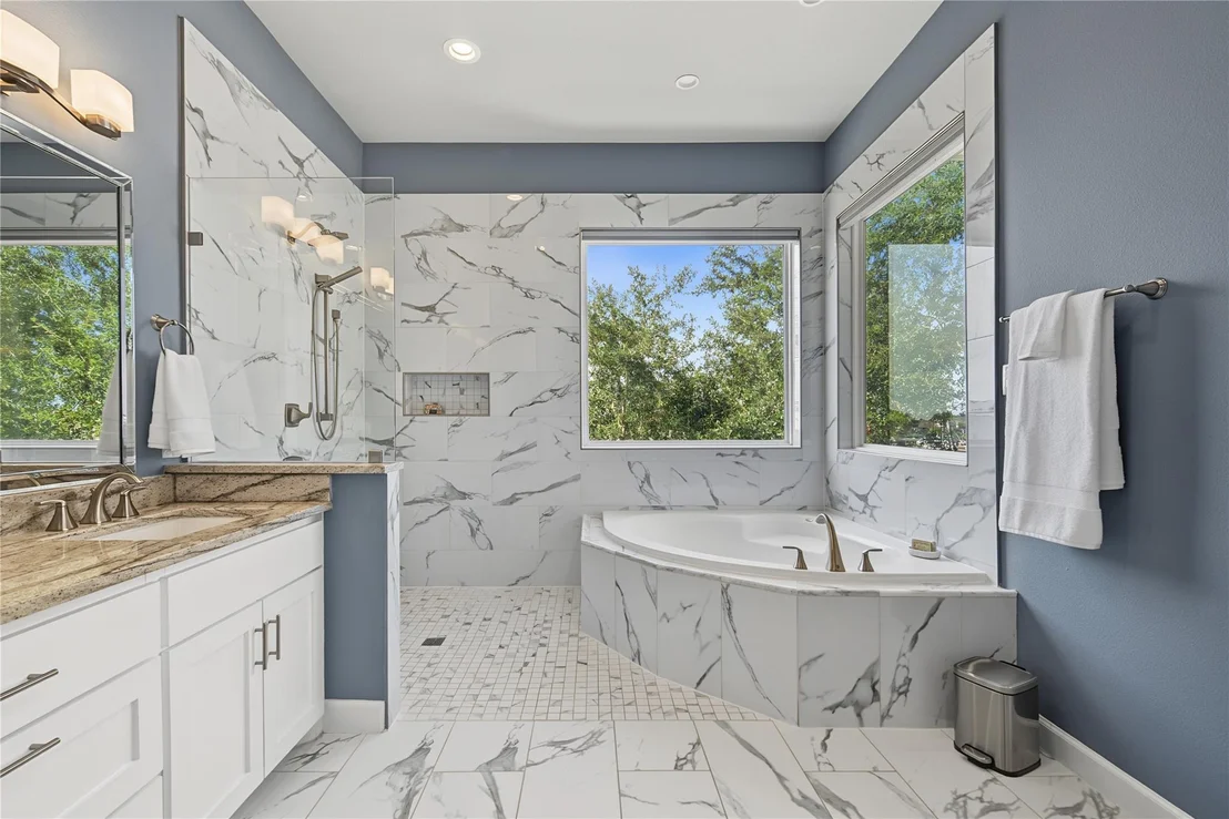 Photo of 2172 Marina Way