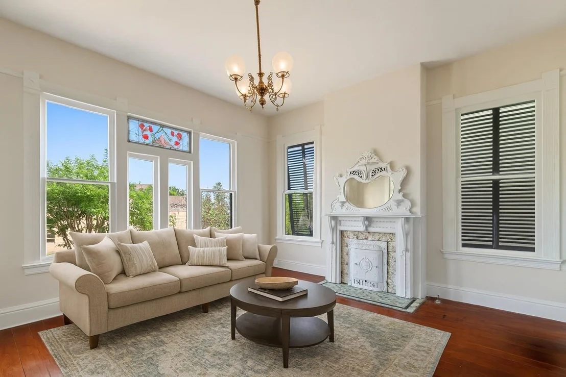 Photo of 1827 Ball Street