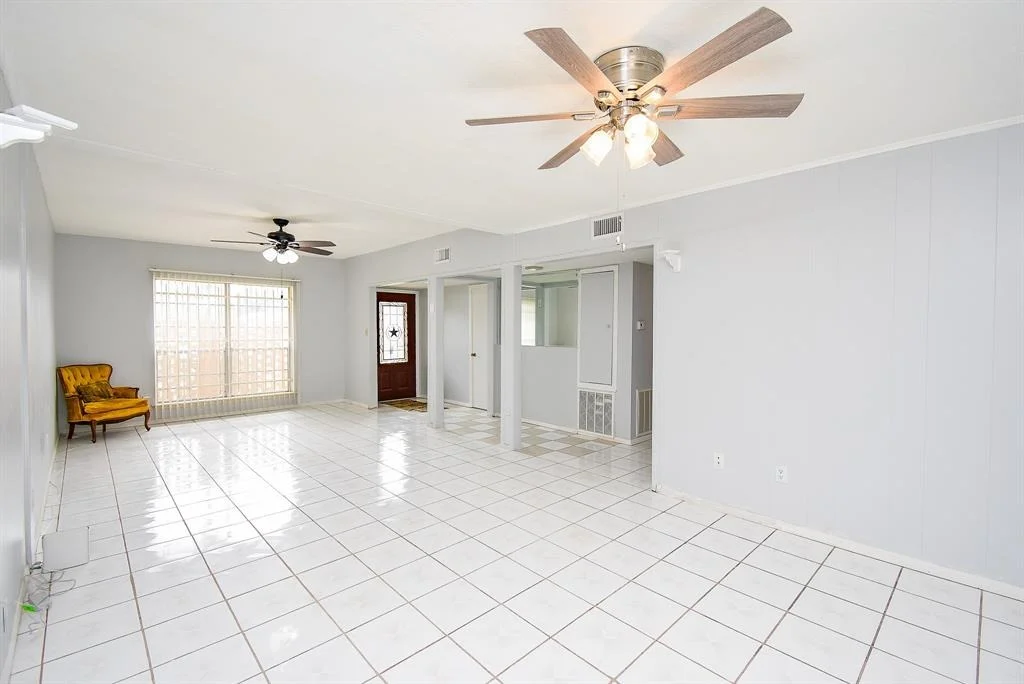 Photo of 7218 Tours Street