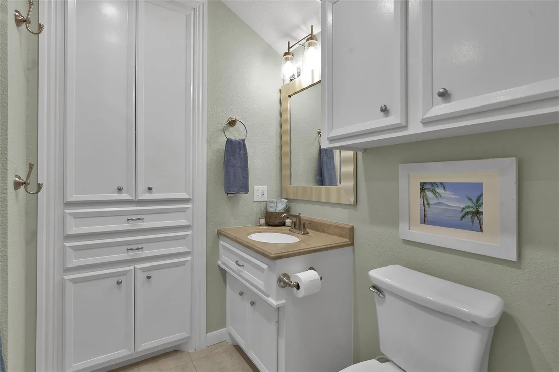 Photo of 60 La Jolla Circle