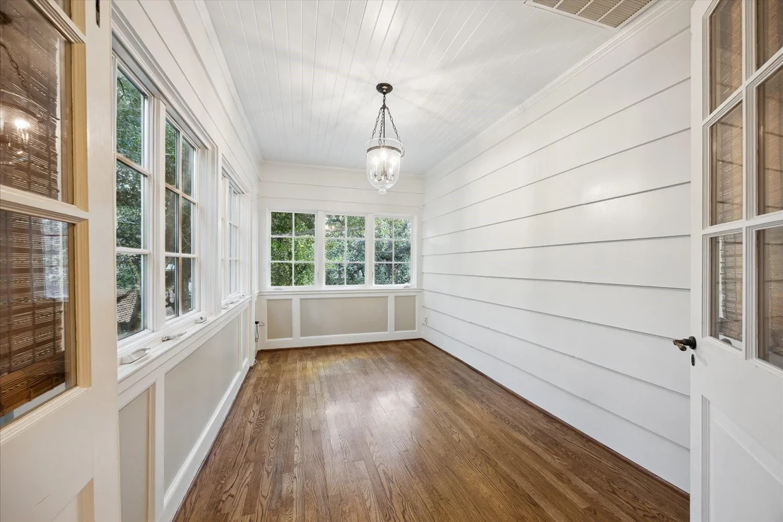 Photo of 2233 Pelham Drive