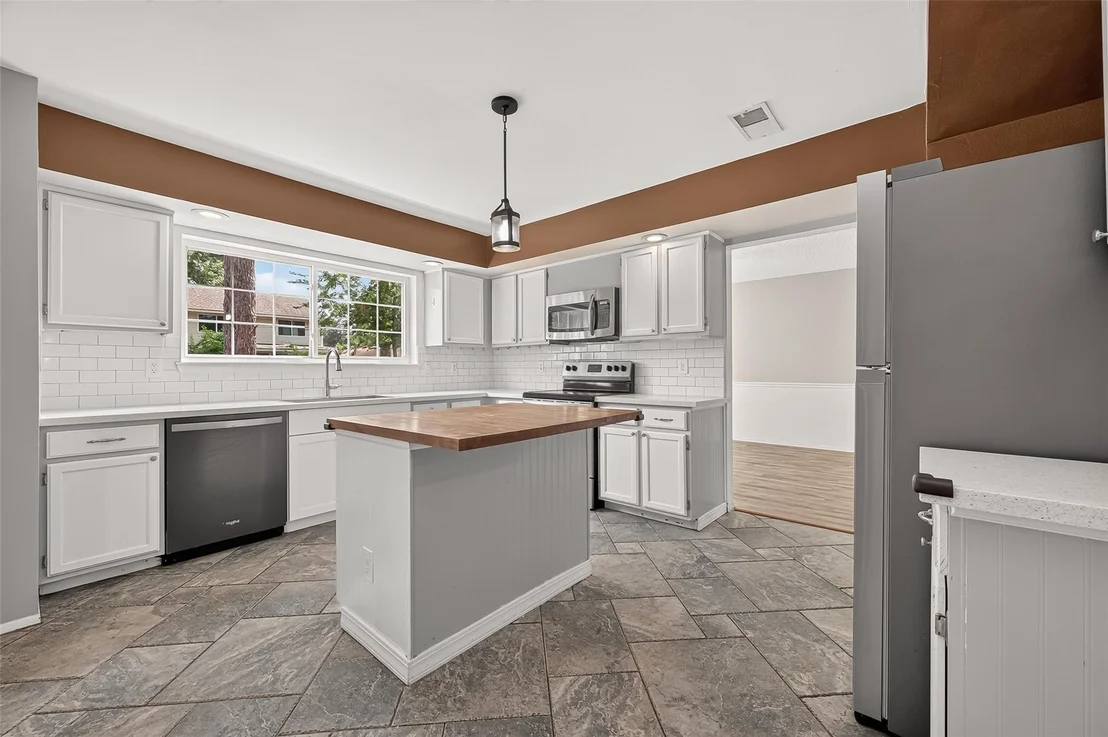 Photo of 25310 Mill Pond Lane