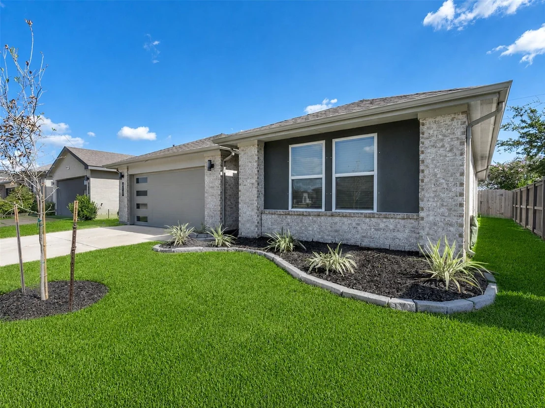Photo of 818 Betsy Hill Drive