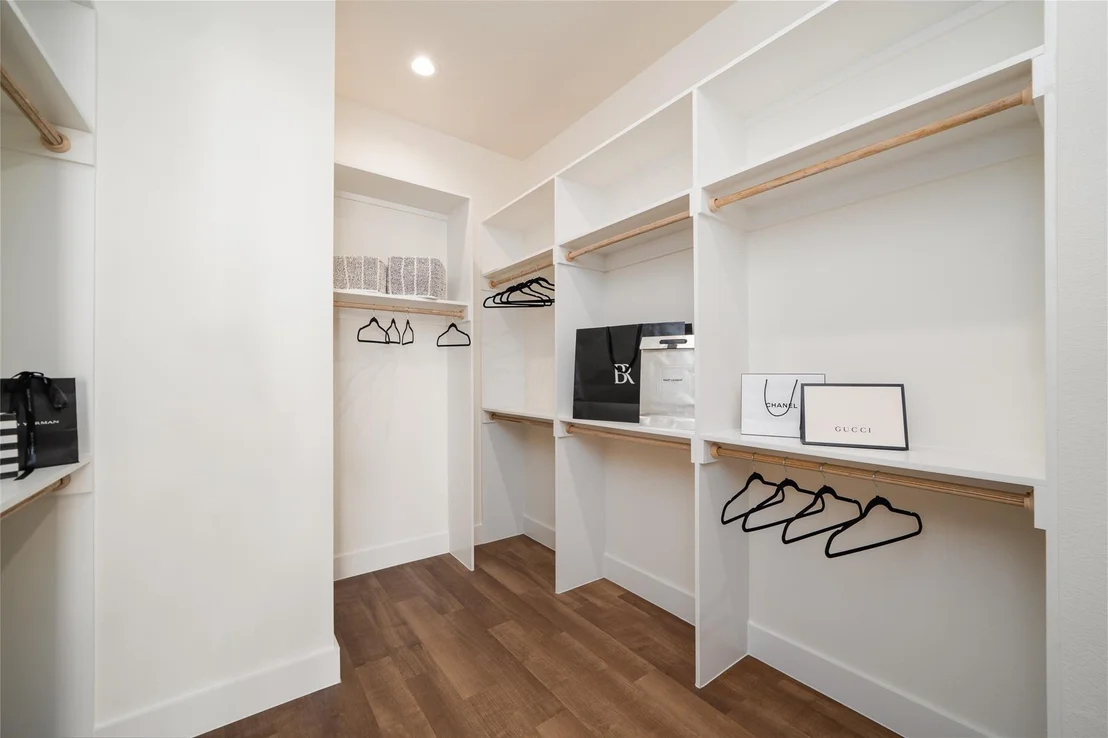 Photo of 8903 Knoll Branch Drive