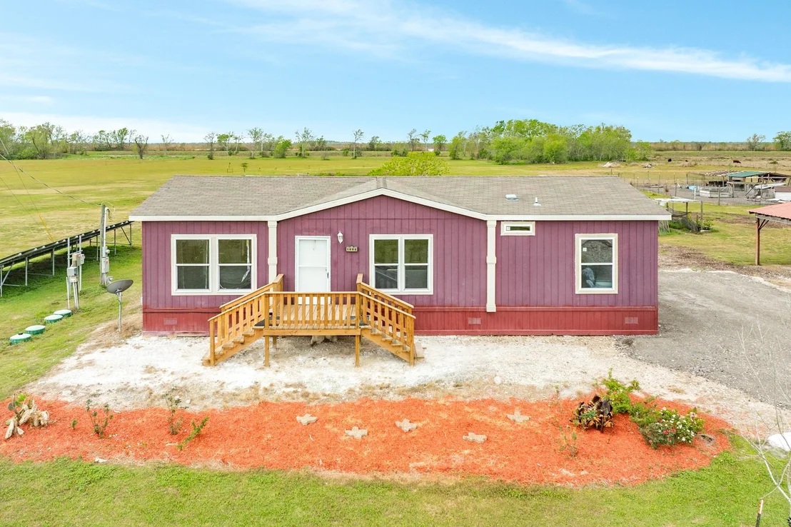 Photo of 1886 County Road 212