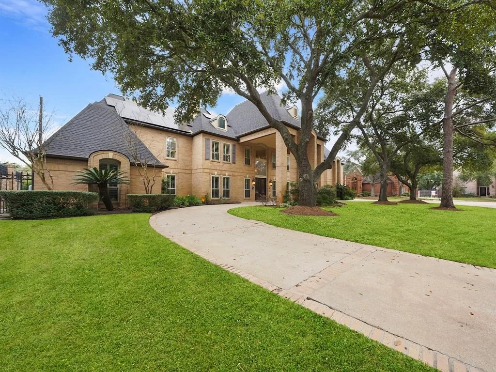 Photo of 20006 Ambervine Circle