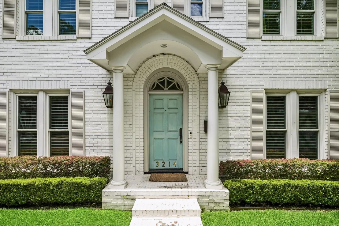 Photo of 3214 Sunset Boulevard