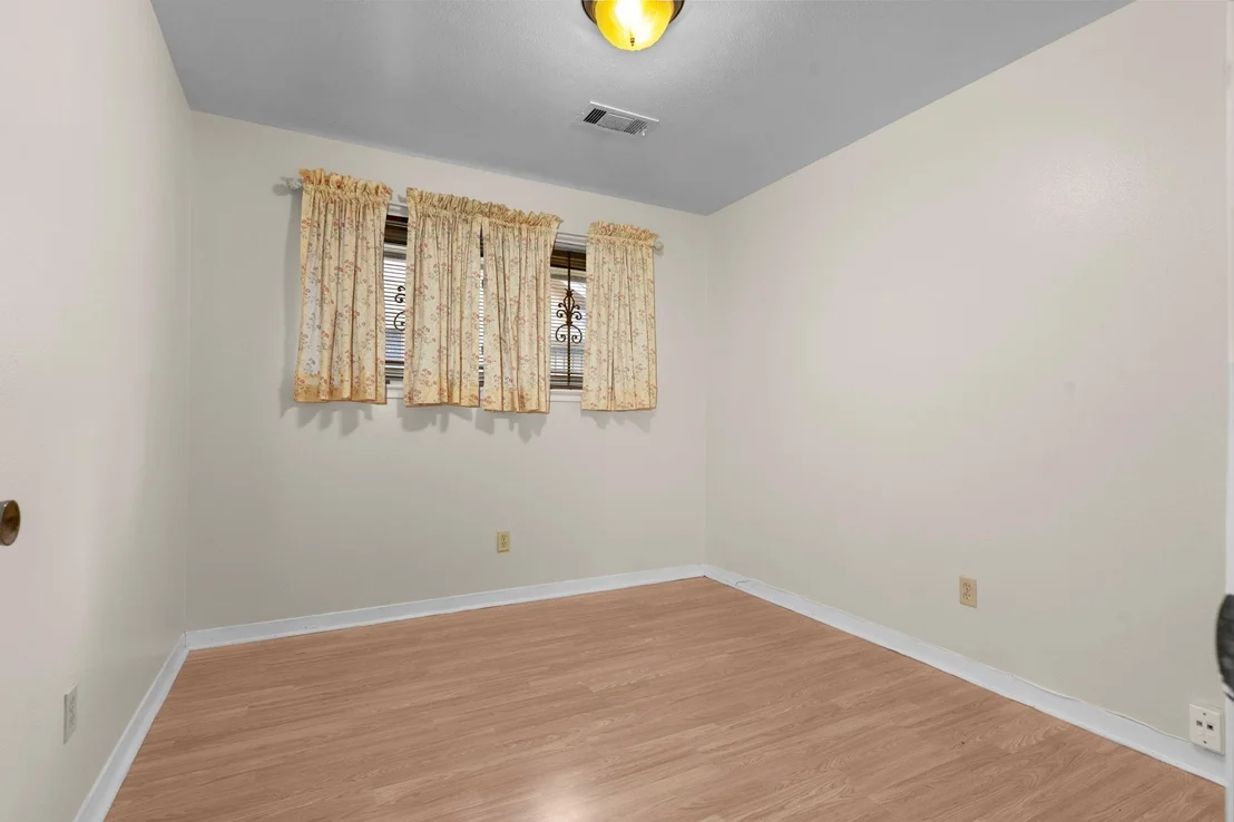 Photo of 9018 Rutherford Lane