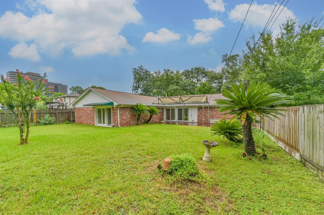 Photo of 7510 Romney Road