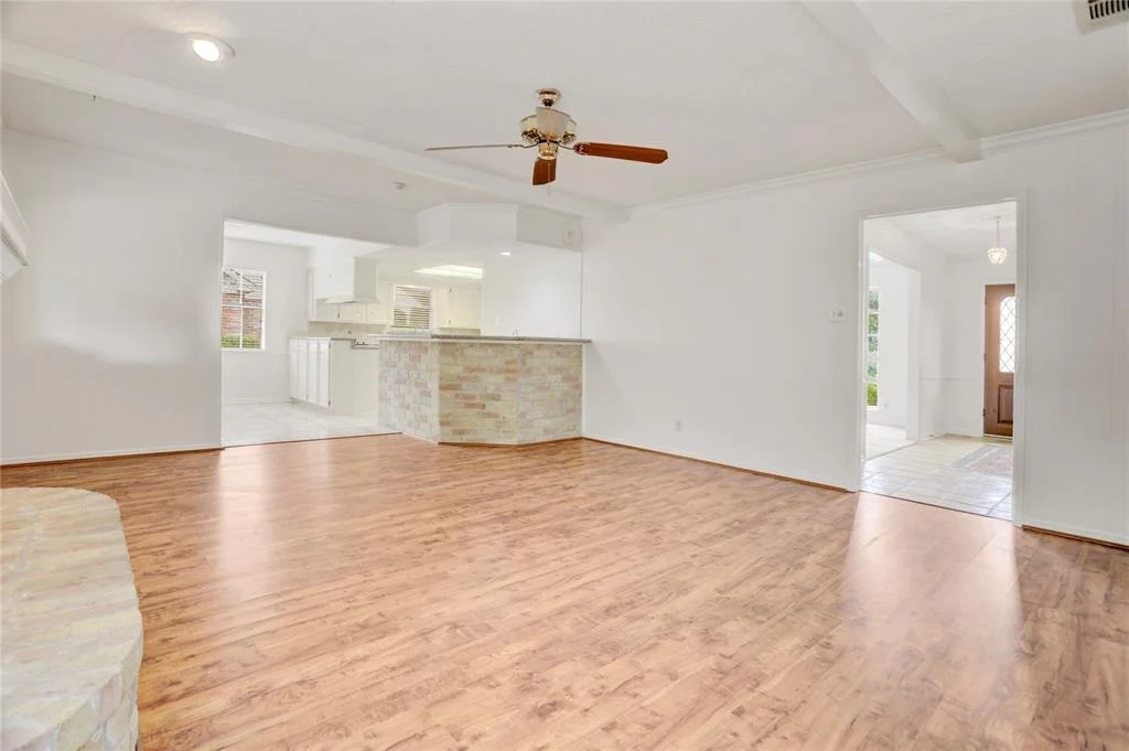 Photo of 719 Loire Lane