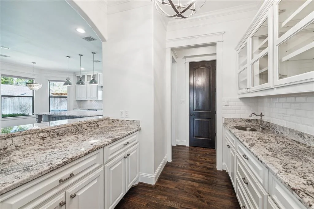Photo of 1558 Hewitt Drive