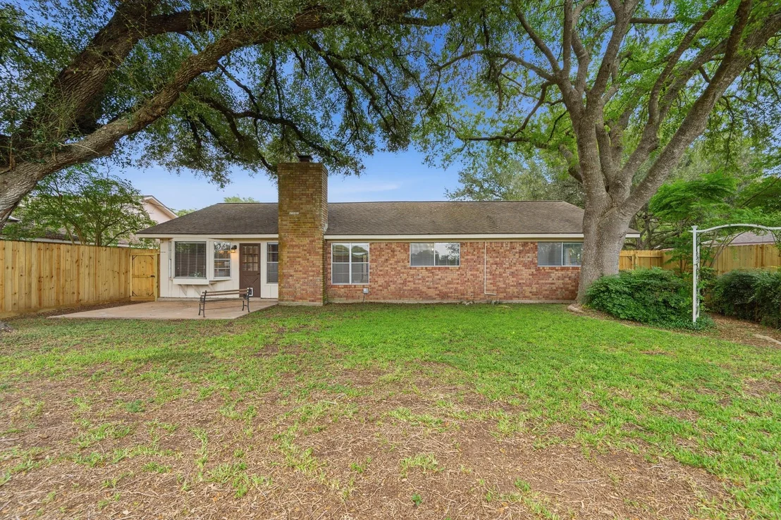 Photo of 1416 Linwood Drive