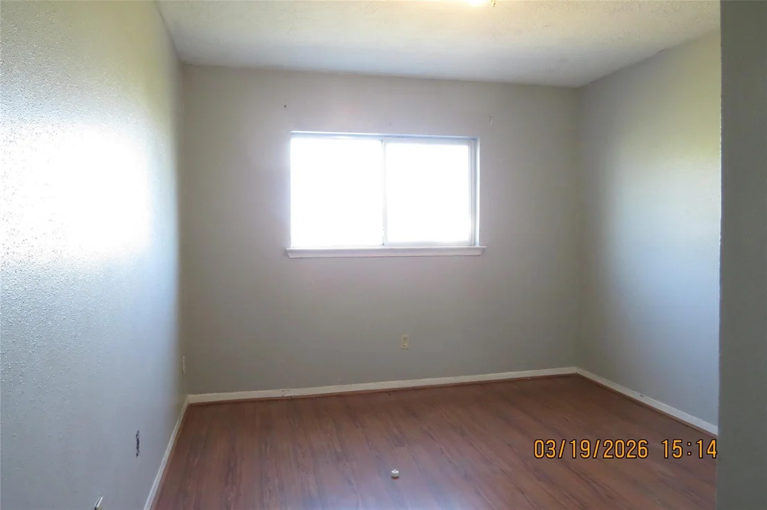 Photo of 6527 Gladewell Drive