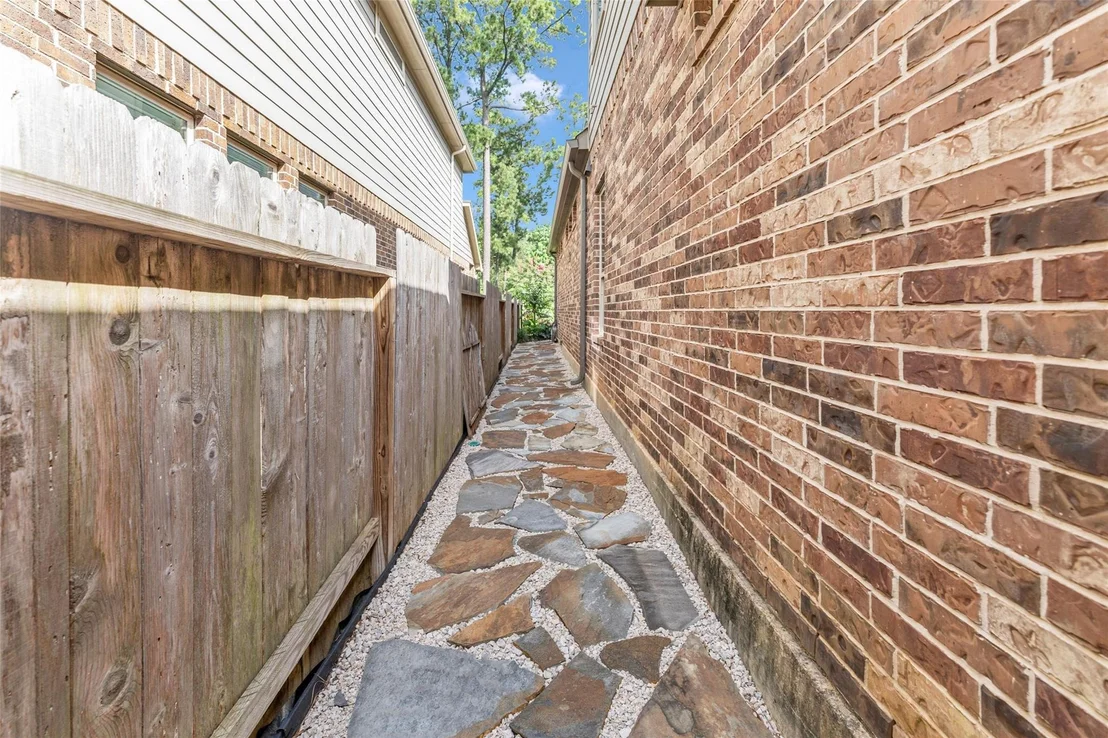 Photo of 1015 Ginger Glade Lane