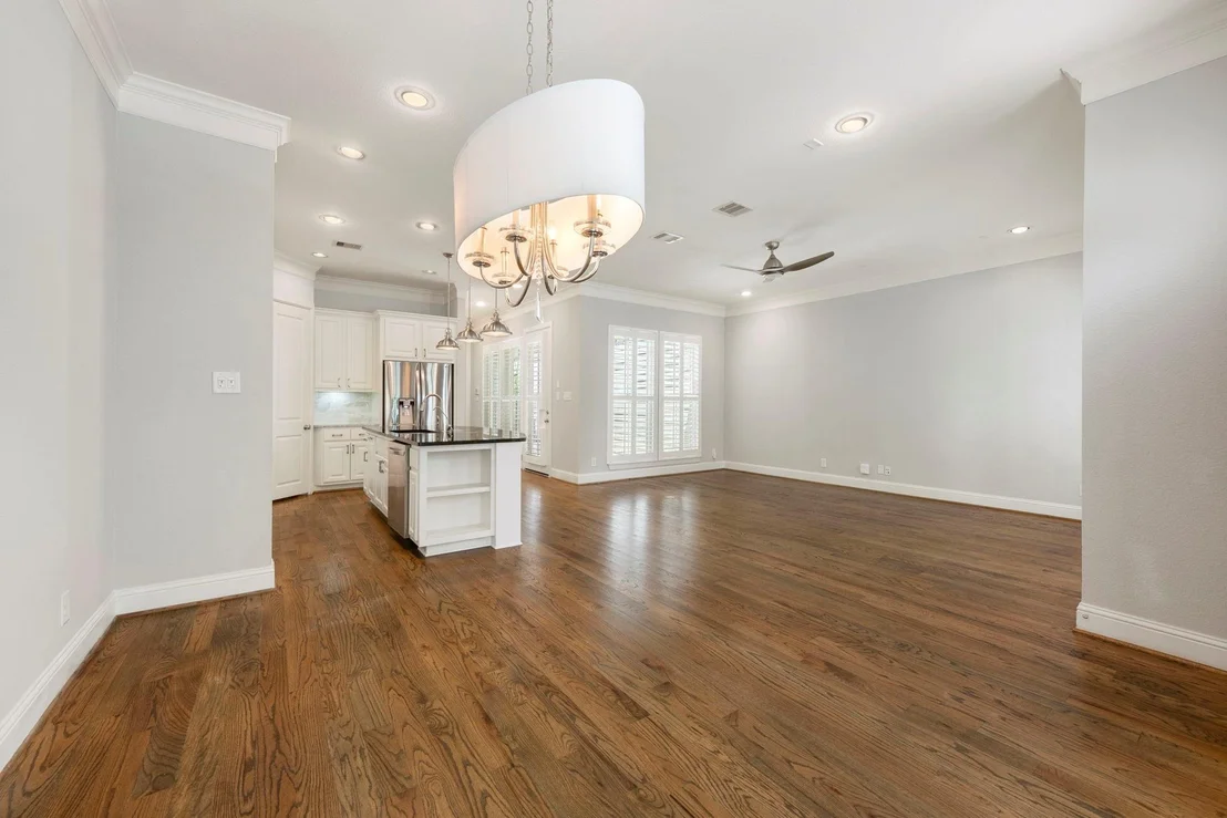 Photo of 19 E Breezy Way