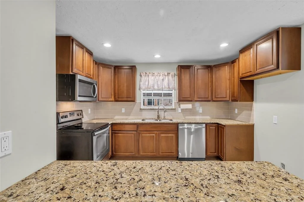 Photo of 8115 Winding Oak Lane