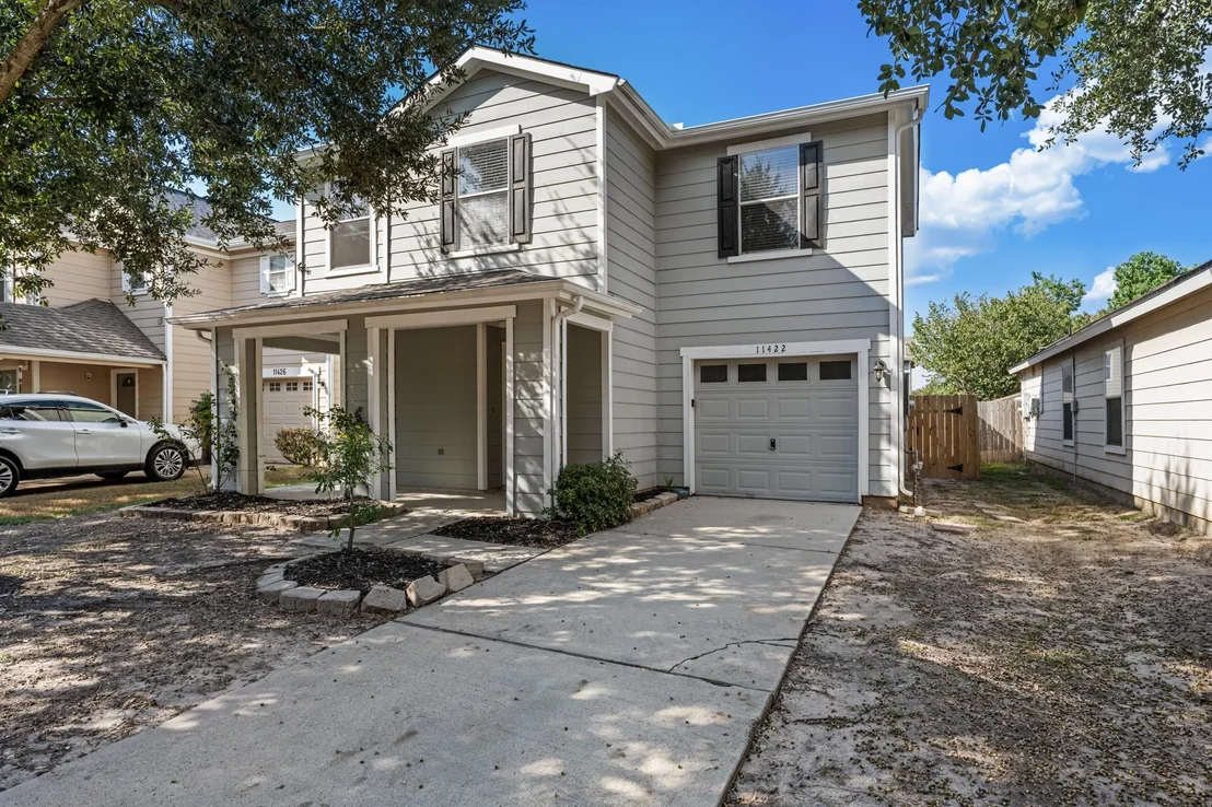 Photo of 11422 Log Cabin Lane