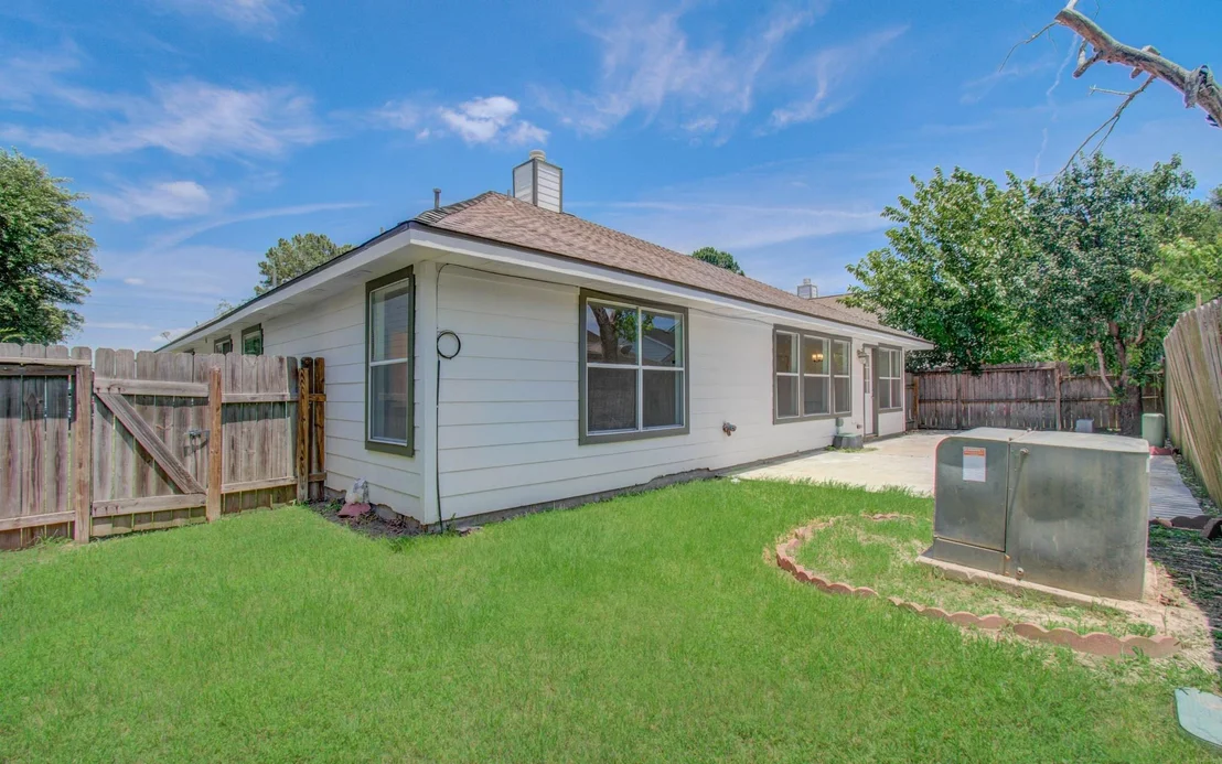 Photo of 18523 Dennington Drive