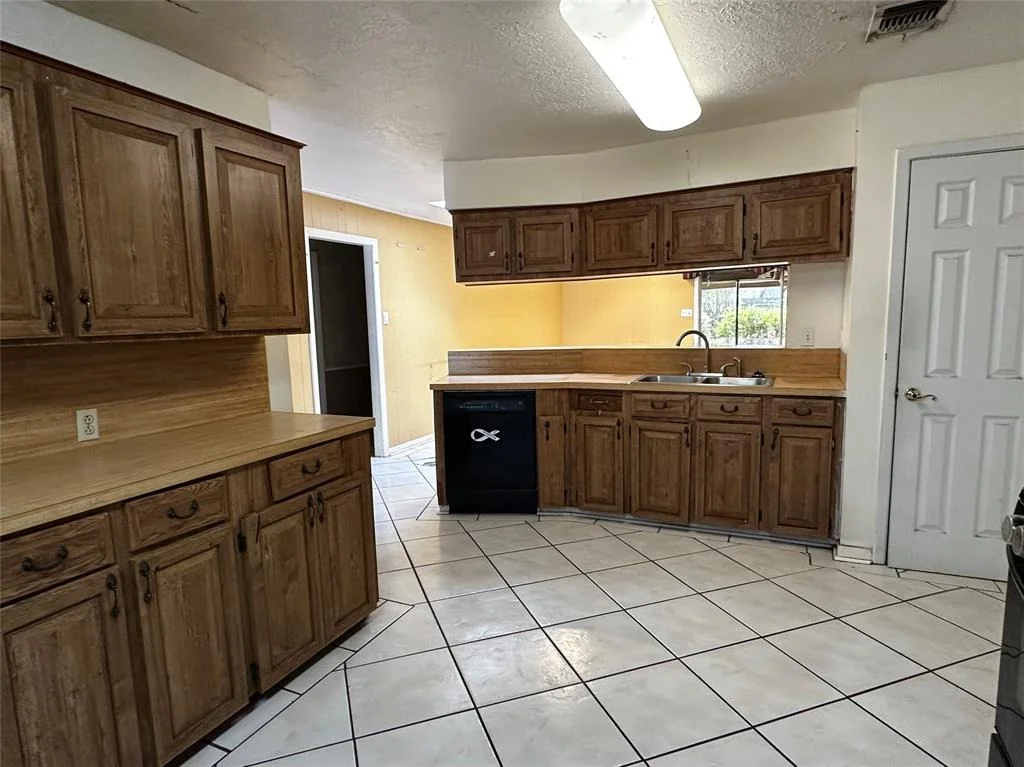 Photo of 2414 Pickerton Drive