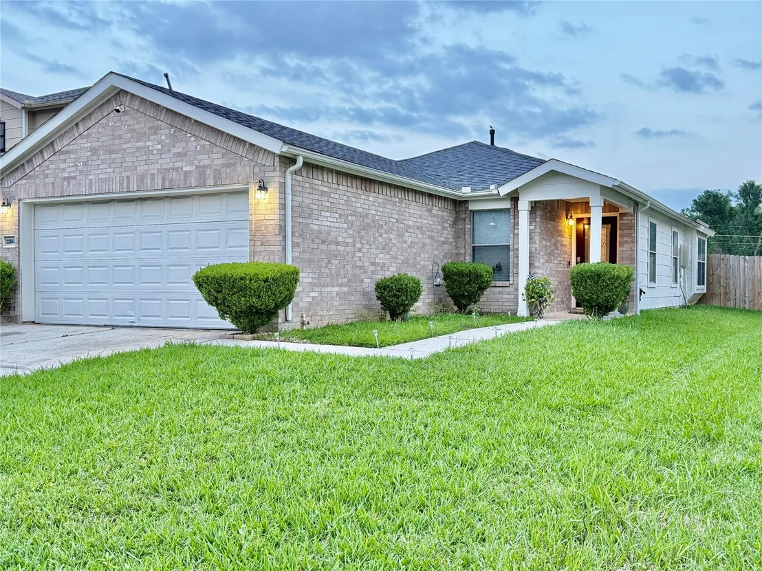 Photo of 22843 Twisting Pine Drive