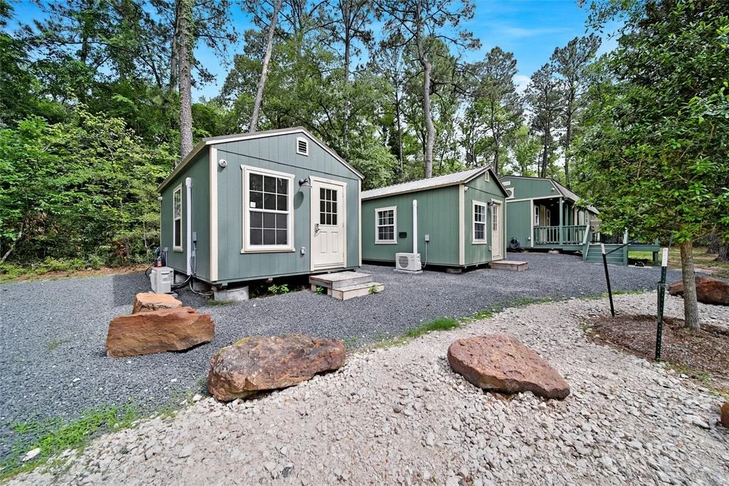 Photo of 8991 Mann Lane