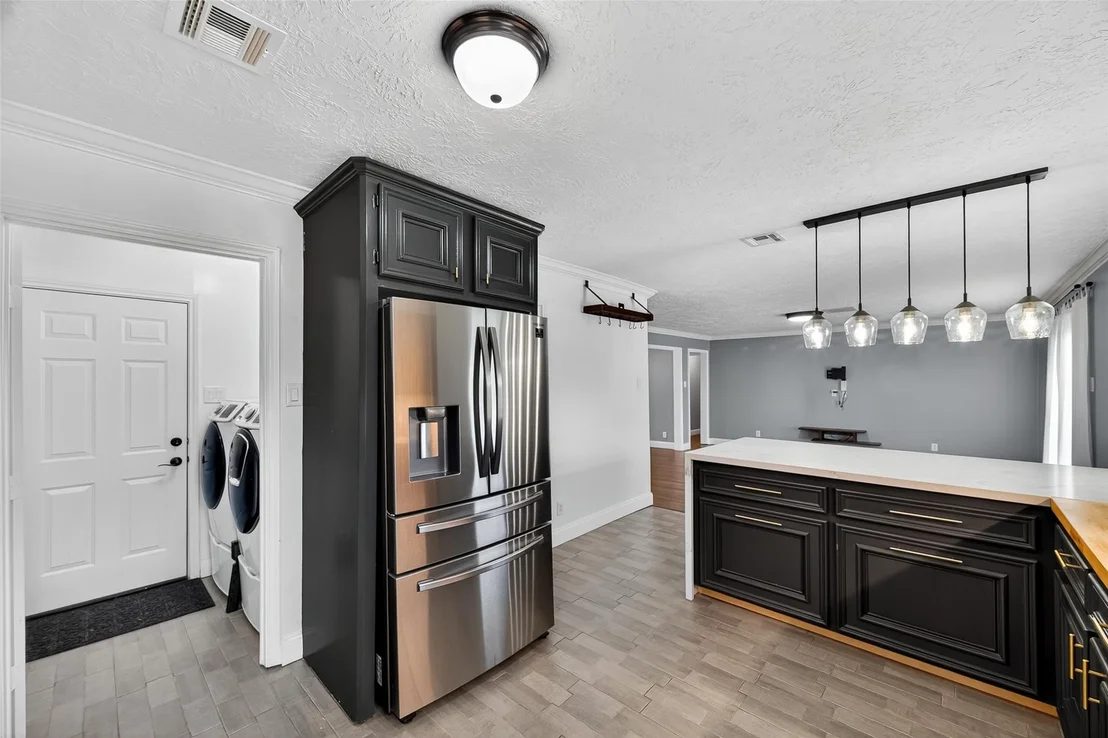 Photo of 11102 Endicott Lane