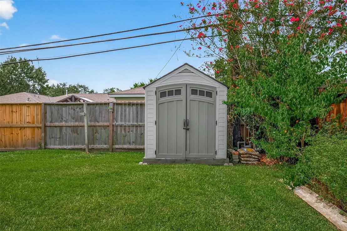 Photo of 11102 Endicott Lane