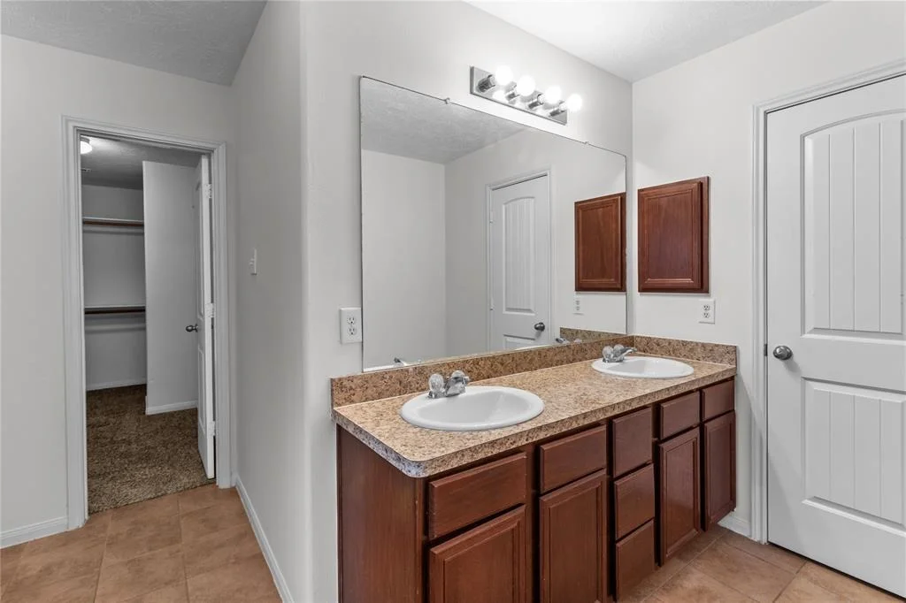 Photo of 10810 Brittan Leaf Lane