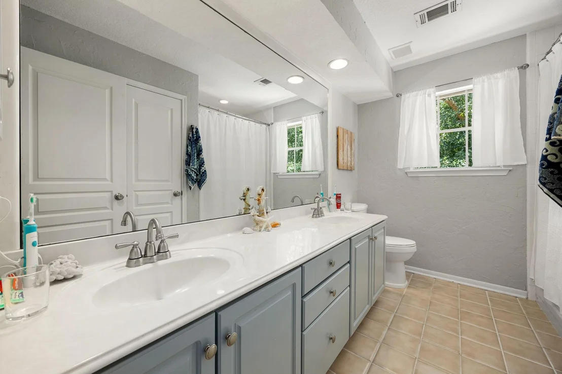 Photo of 94 Meadowridge Place