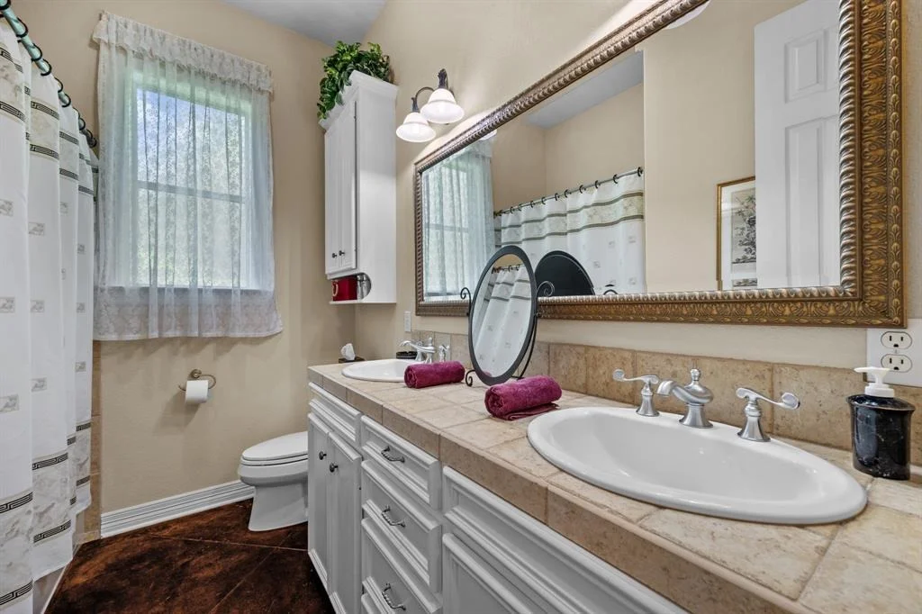 Photo of 18206 River Oaks Road
