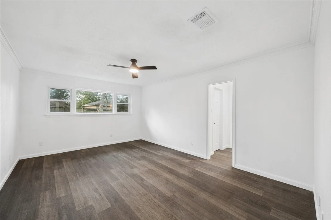 Photo of 210 Weeping Oak Lane