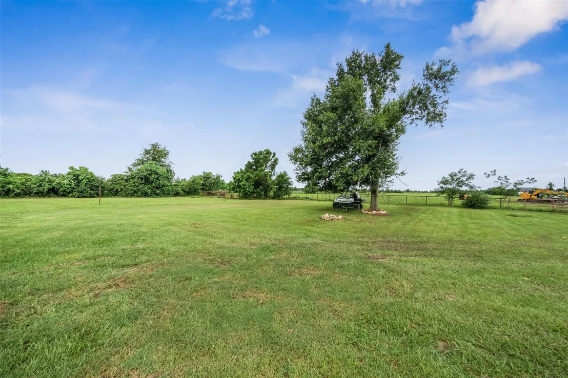 Photo of 15155 Schmidt Road