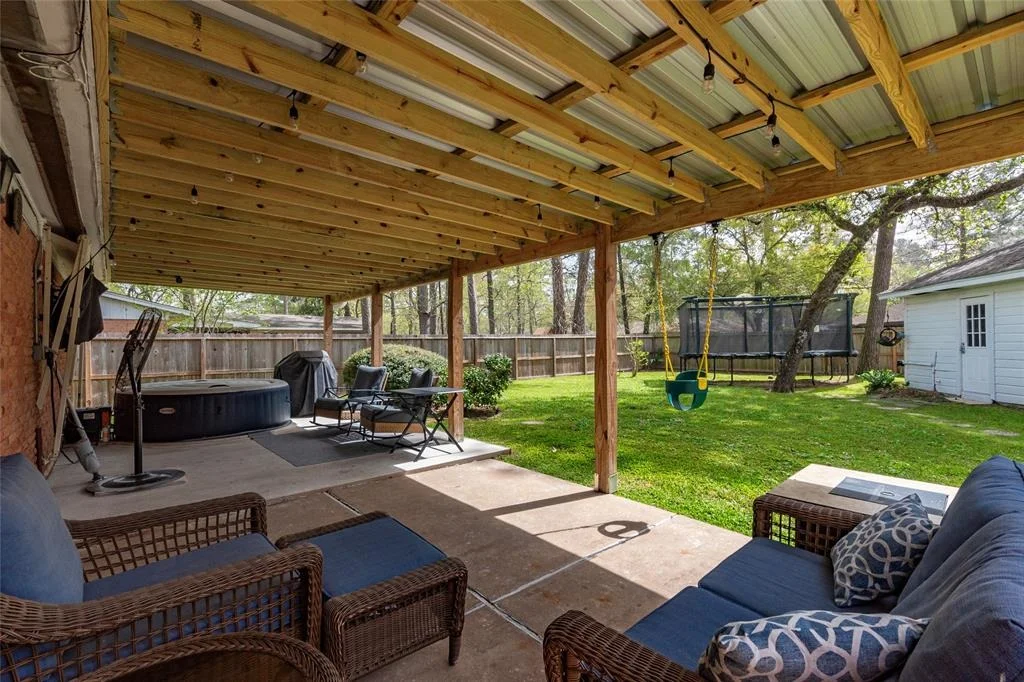 Photo of 1050 Royal Oak Drive