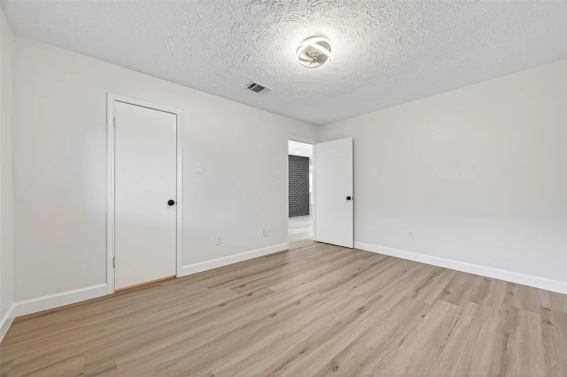 Photo of 3418 Luton Park Drive