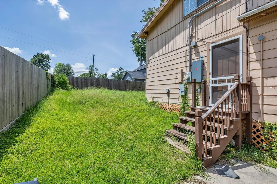 Photo of 15301 Arrowhead Loop W
