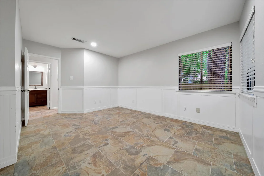 Photo of 34 W Trace Creek Drive