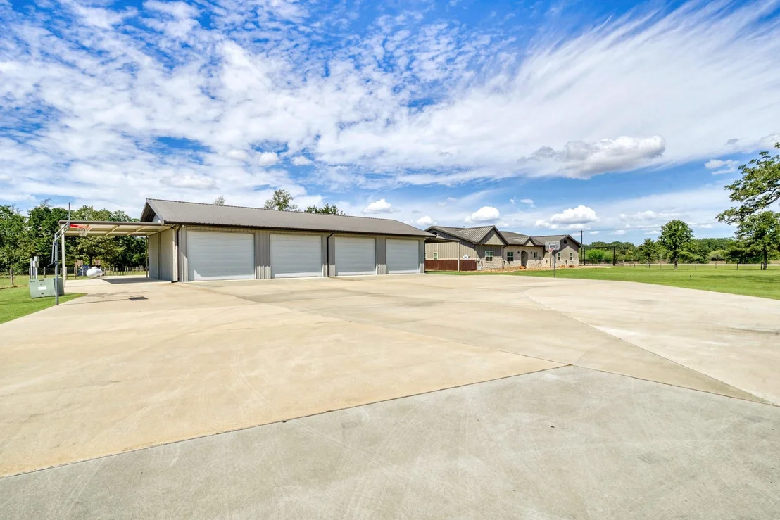 Photo of 5792 Andert Road