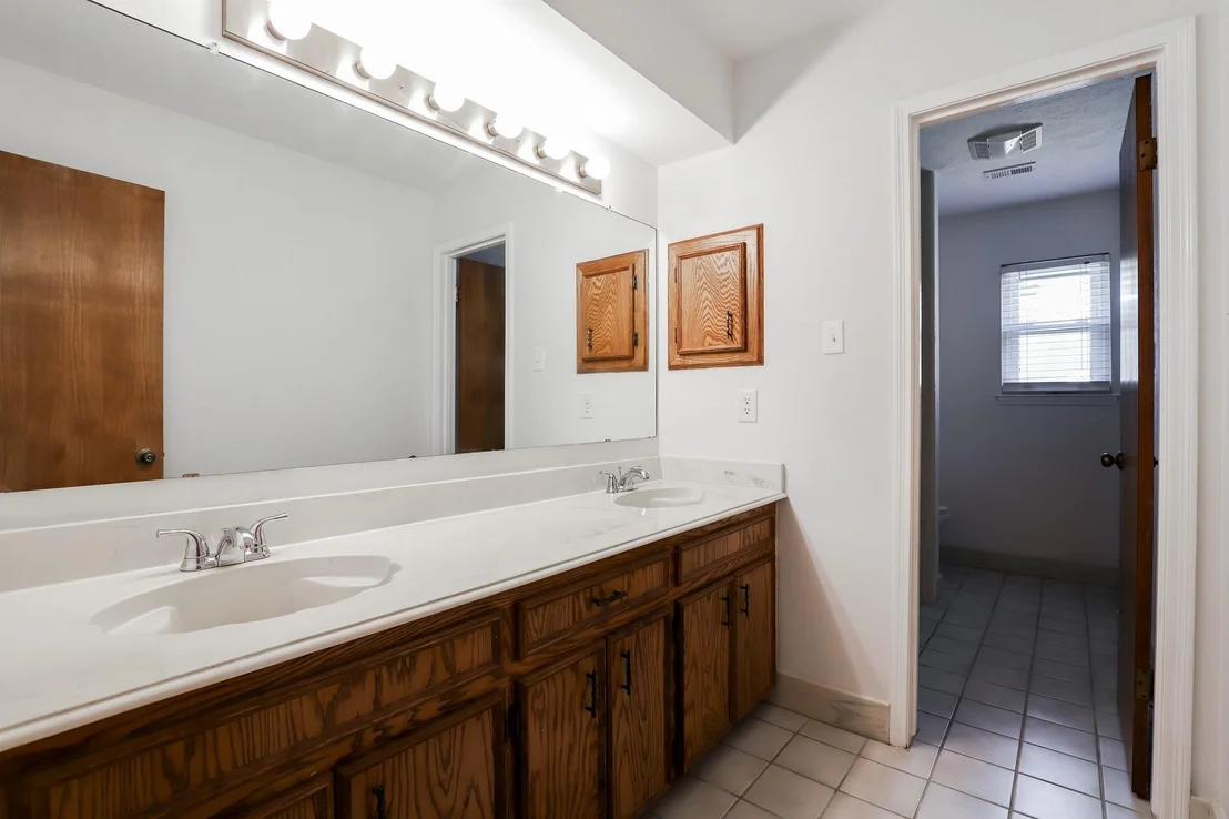 Photo of 818 Seafoam Road