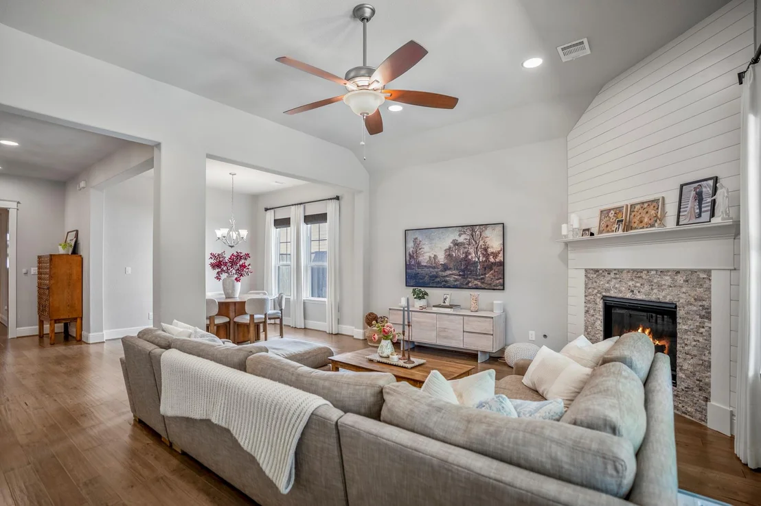 Photo of 119 Silverwolf Cove Place