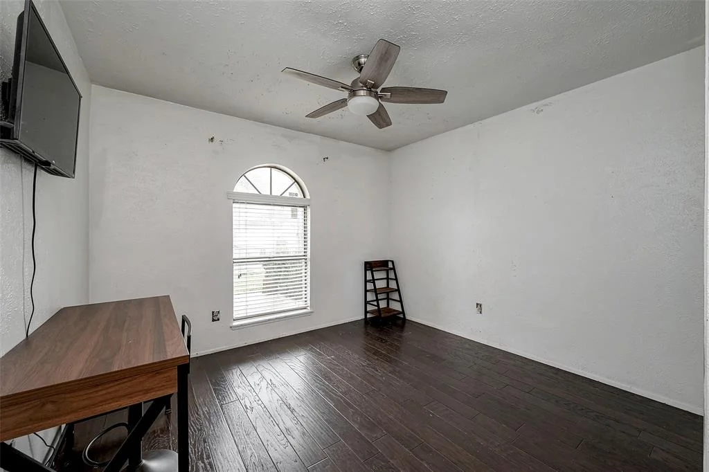 Photo of 7319 Goldfinch Drive